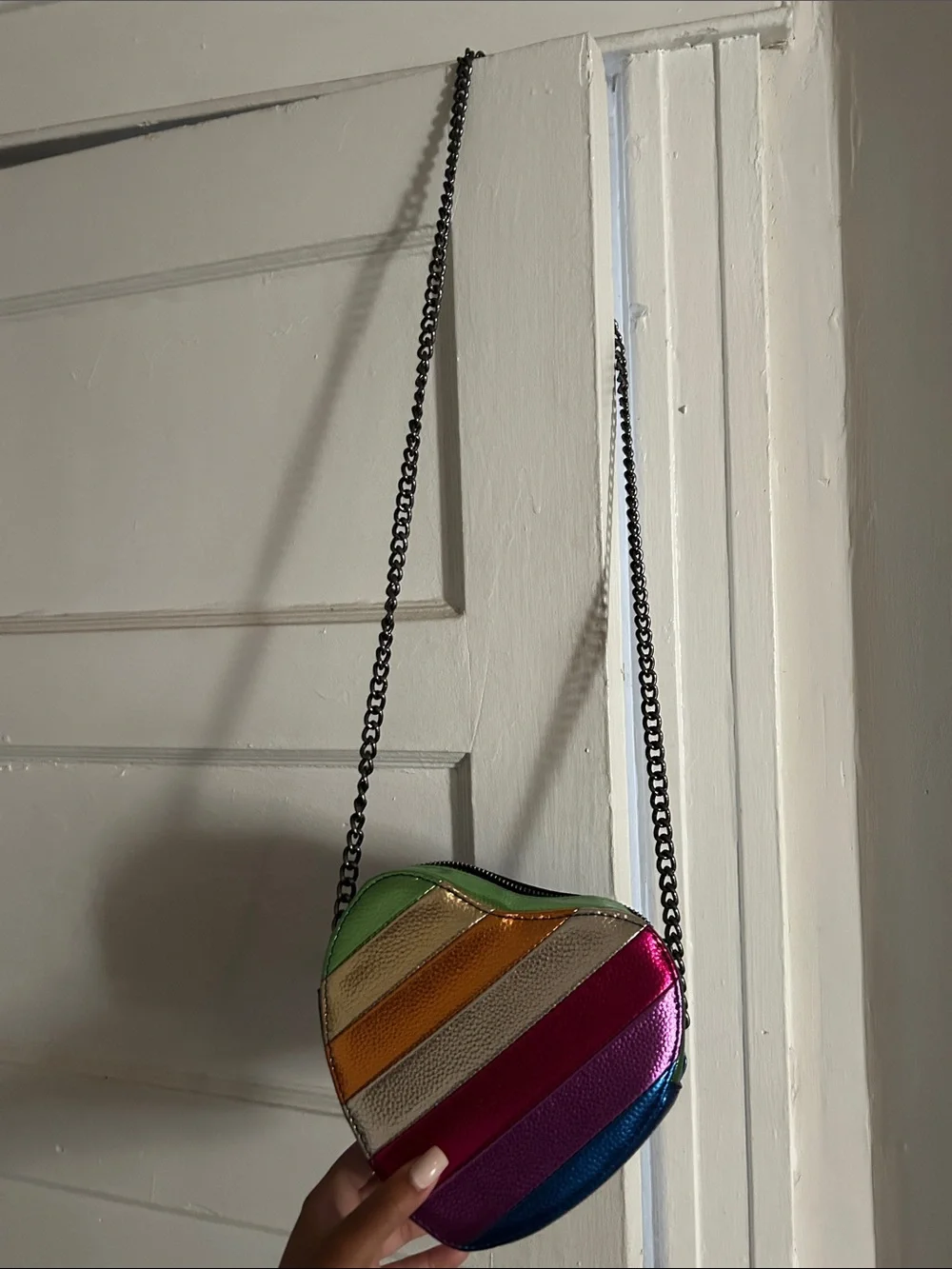 Women's Heart-Shaped Rainbow Stripe Crossbody Bag - Multicolor